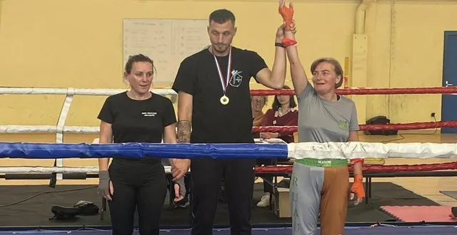 photo  après des passages de grade le matin, place aux assauts l’après-midi avec le challenge départemental.  &copy;  le maine libre 