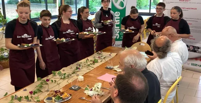 photo  le jury rassemblait des membres de l’association des 19 bonnes tables sarthoises, marie-pierre brosset, christophe cholet et mme saulnier.  &copy;  le maine libre. 