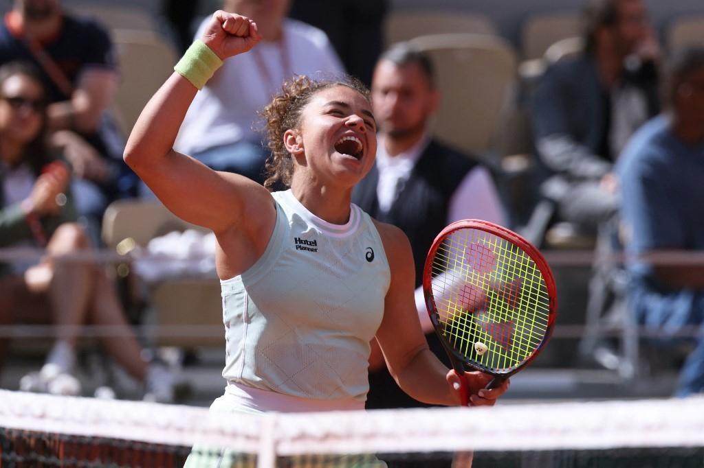 Roland Garros Jasmine Paolini Bat Elena Rybakina Numéro 4 Mondiale Et Rejoint Les Demi 1715