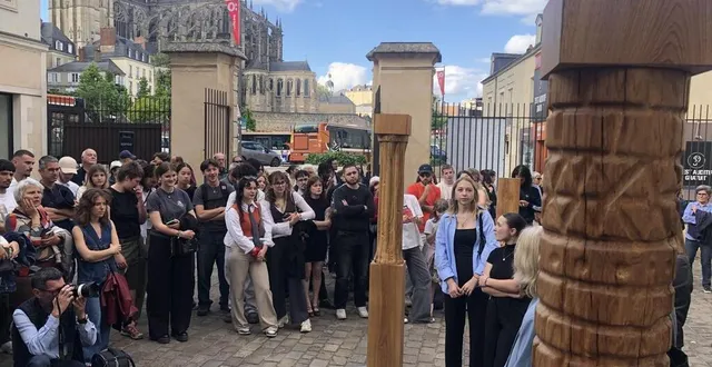 photo  l’inauguration s’est déroulée ce mercredi soir dans la cour du carré plantagenêt.  &copy;  ouest-france. 