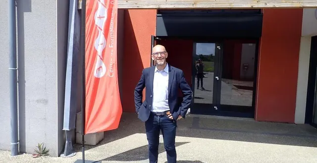 photo  bruno nicole, directeur du 3ifa, devant les locaux qui accueilleront de nouvelles formations dès la rentrée 2024.  &copy;  ouest-france 