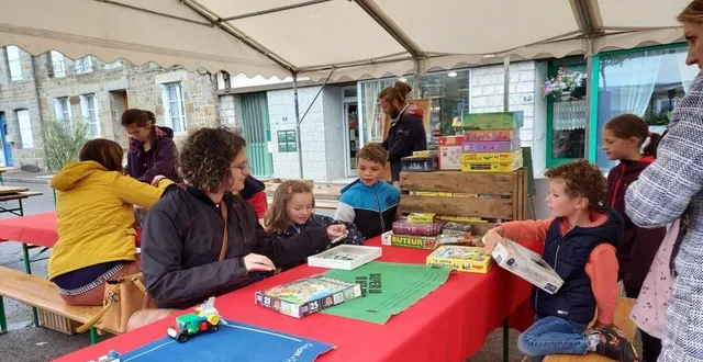 photo  des jeux pour tous les enfants le 12 juin.  &copy;  archives ouest-france 