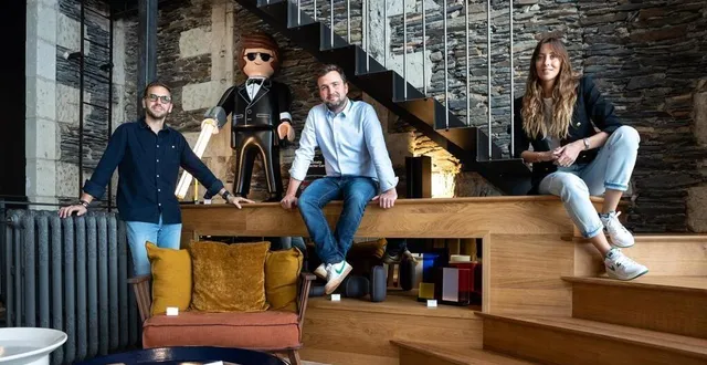 photo  angers, jeudi 30 mai 2024. alexandre sion, fondateur d’artirenov, thibault pinon, directeur, et camille husson, directrice de la boutique.  &copy;  co - régine lemarchand 