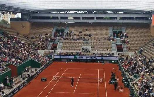 photo  sortie du club de l’antonnière à roland-garros le 26 mai. les adhérents ont pu passer unejournée intense.  &copy;  tennis-club de l’antonnière 
