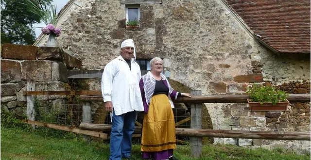 photo  des tenues typiques qui soulignent l’historique du moulin.  &copy;  ouest-france 