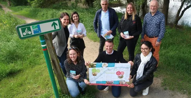 photo  champtoceaux (orée-d’anjou), jeudi 30 mai. les offices de tourisme osez mauges, anjou vignoble et villages, du pays d’ancenis et du vignoble de nantes font cause commune pour les cyclistes.  &copy;  co – fabien leduc 