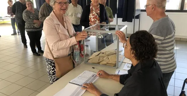 photo  pour ces électeurs, le choix est fait. certains ont vite su pour qui ils voteraient. d’autres se sont décidés presque à la dernière minute.  &copy;  le maine libre 