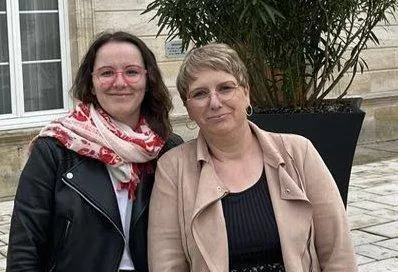 photo  caroline payot, référente suppléante et béatrice arnaud, référente principale.  &copy;  ouest-france 