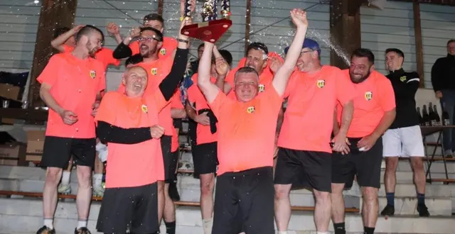 photo  les vainqueurs de ce tournoi doivent remporter le challenge trois fois pour pouvoir le garder.  &copy;  ouest-france 