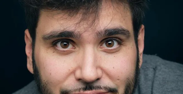 photo  yoann launay va chanter la marseillaise avant le départ des 24 heures du mans 2024.  &copy;  antoine leveau 