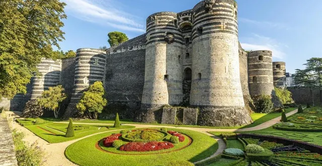 photo  le château d’angers accueille le grand bal de la libération, samedi 15 et dimanche 16 juin.  &copy;  sébastien gaudard 