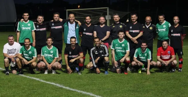 photo  les deux équipes rouillonnaises qui finissent 2e et 4e du tournoi.  &copy;  ouest-france 