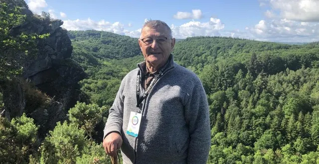 photo  depuis douze ans, philippe cornu est greeter à la roche d’oëtre, à saint-philibert-sur-orne (orne).  &copy;  ouest-france 