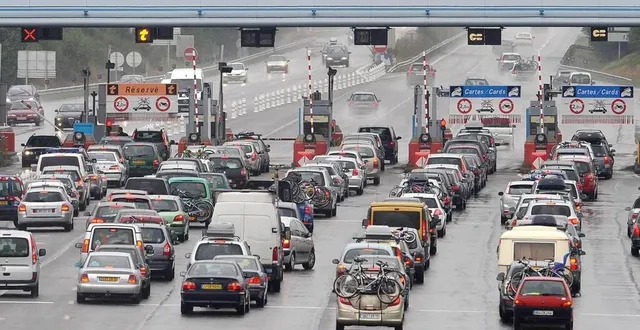 photo  d’après ludovic bu, « le sentiment qu’on gagne du temps avec des voitures plus rapides est faux » : « il y a 150 ans, pour une heure de trajet, on faisait, en moyenne, quatre kilomètres. aujourd’hui, en une heure, on fait, en moyenne, quarante kilomètres. on fait dix fois plus de distance, mais le temps de trajet ne bouge pas. »  &copy;  archives ouest-france 