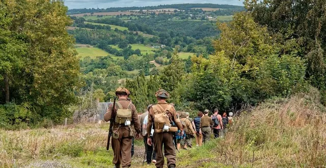 photo  mickaël bisson, un amateur passionné d’histoire, propose une randonnée pour honorer les libérateurs d’aubusson et saint-georges-des-groseillers, dans l’orne, ce samedi 15 juin 2024.  &copy;  office de tourisme montagne de normandie flers 
