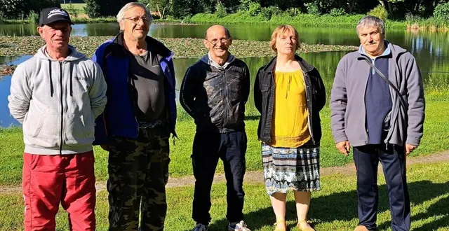 photo  le comité d’organisation, avec frédéric peltier, alain jimenez, marcel-pierre maurel, bernadette macé et armand macé.  &copy;  ouest-france 