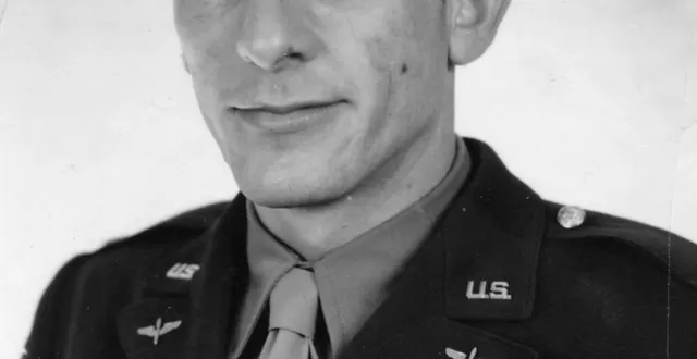 photo  le lieutenant allen eacott.  &copy;  collection personnelle / jacky emery 