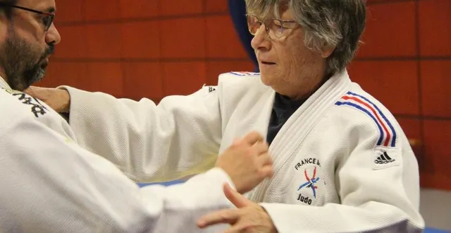 photo  douze fois championne du monde de judo dans sa catégorie d’âge, françoise dufresne a reçu le « prix coup de cœur » de la ville de la flèche (sarthe) à l’occasion de sa soirée des trophées, mercredi 12 juin 2024.  &copy;  archives ouest-france 