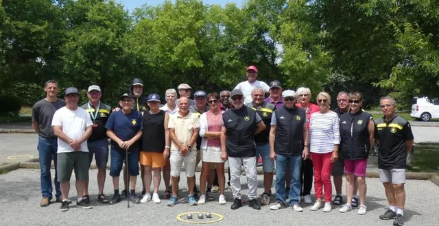photo  samedi 8 juin, les membres du club avaient un tournoi interne en doublette remporté par max et françoise  &copy;  le maine libre 