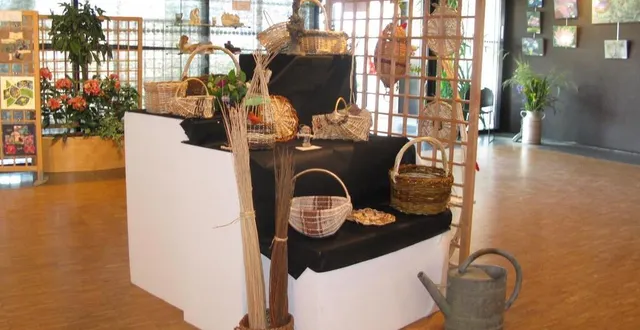 photo  les participants de l’atelier vannerie ont réalisé des prouesses.  &copy;  le maine libre 