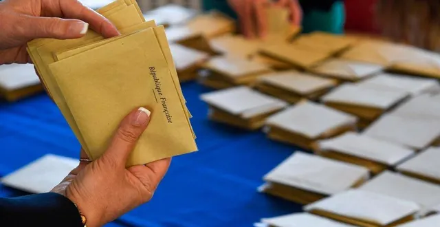 photo  et c’est reparti pour deux tours, les 30 juin et 7 juillet 2024.  &copy;  le courrier de l’ouest - laurent combet 