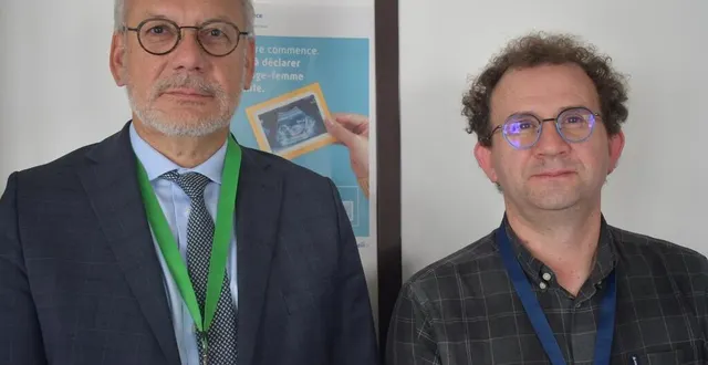 photo  bruno libert, président du conseil de la cpam de l’orne, et matthieu frélaut, directeur de la cpam dans le département.  &copy;  ouest france 