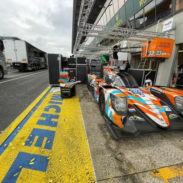 photo il faut rapidement démonter, pour les concurrents du wec, car dans un mois, ils vont courir à são paulo.  ©  ouest-france