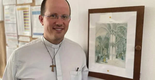 photo  pierre-yves emile, curé de la paroisse d’argentan, est chargé de piloter la future grande paroisse du secteur argentan-ecouché-putanges-trun.  &copy;  ouest-france 