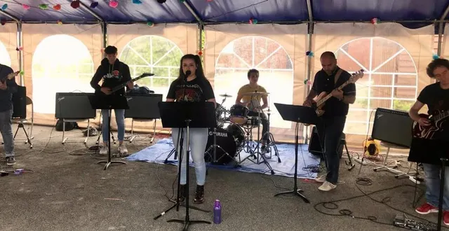 photo  les élèves ont travaillé leur répertoire de reprise rock.  &copy;  florence levoyer 