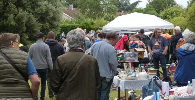 photo  malgré un temps délicat, les visiteurs ont afflué vers saint-pavace.  &copy;  le maine libre 