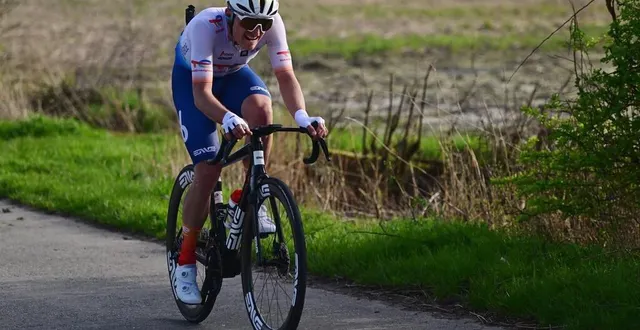 photo  souvent à l’attaque comme ici à la classic brugge-de panne en mars, thomas gachignard a pris une nouvelle dimension en 2024.  &copy;  belga/maxppp/laurie dieffembacq 