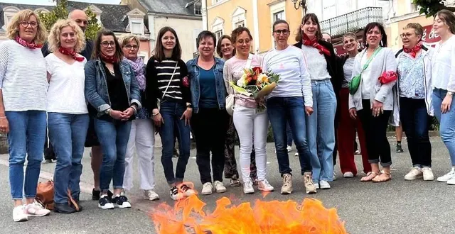 photo  les flambeaux ont été allumés pour lancer les inscriptions aux olympiades qui auront lieu le dimanche 30 juin au lac de sillé.  &copy;  le maine libre 