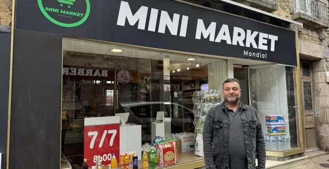 photo  omar barjas a ouvert mini market mondial en centre-ville alençon (orne).  &copy;  ouest-france 