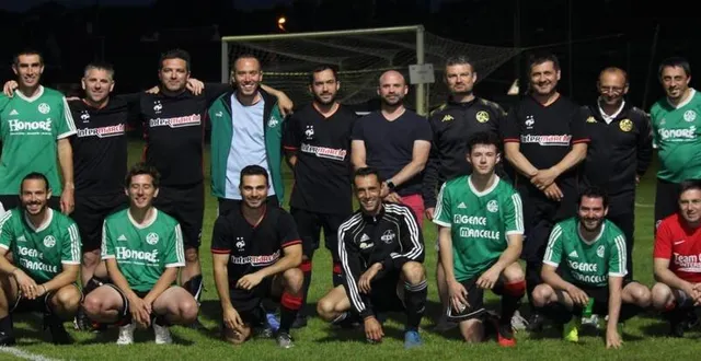 photo  les deux équipes rouillonnaises qui finissent 2e et 4e du tournoi.  &copy;  le maine libre 