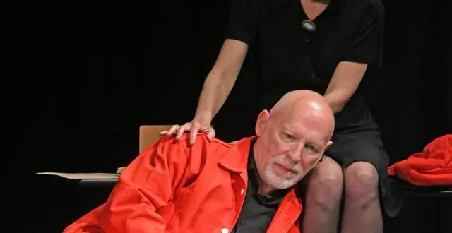 photo  l’actrice corinne ménant et l’acteur ronald vaulogé.  &copy;  ouest-france 