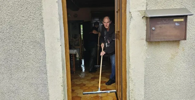 photo  l’eau a envahi plusieurs rez-de-chaussée et sous-sol   &copy;  le maine libre 