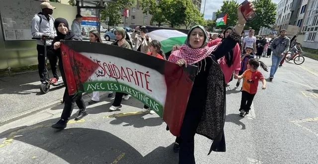 photo  quatre-vingts personnes ont participé à la manifestation de soutien à gaza, samedi 22 juin 2024, dans le quartier de perseigne, à alençon (orne).  &copy;  ouest-france 