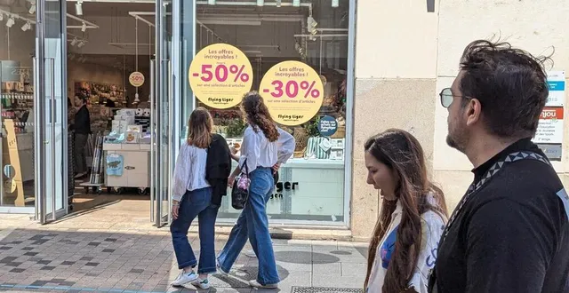 photo  à angers (maine-et-loire), les remises ont démarré dans les boutiques avant même le début des soldes.  &copy;  ouest-france 