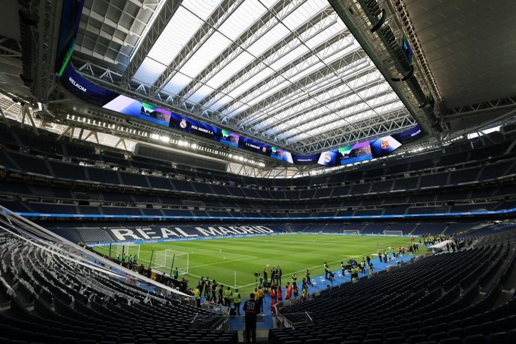 Mondial 2030. La Fifa veut organiser la finale au stade Santiago ...