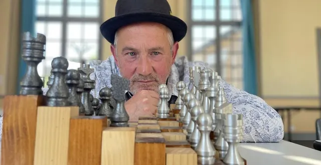 photo  les pièces en aluminium de ce jeu ont été fabriquées par les élèves du lycée professionnel de la flèche (le lycée ampère à l’époque).  &copy;  le maine libre 