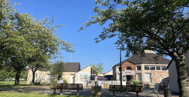 photo  un important chantier de réhabilitation va être engagé dans le quartier de villeneuve, autour de la place edith-bonnem.  &copy;  ouest-france 