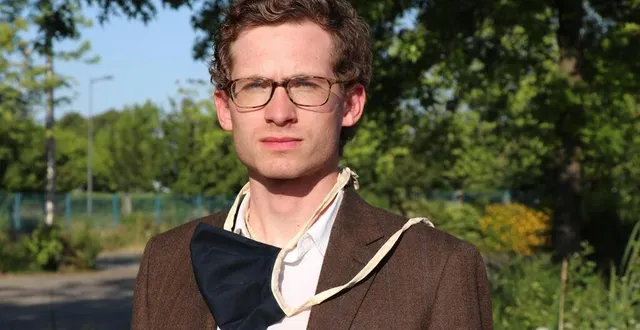 photo  candidat divers droite sur la 7e circonscription de maine-et-loire, raphaël de la salmonière a décidé de se retirer à trois jours du premier tour.  &copy;  archives ouest-france 