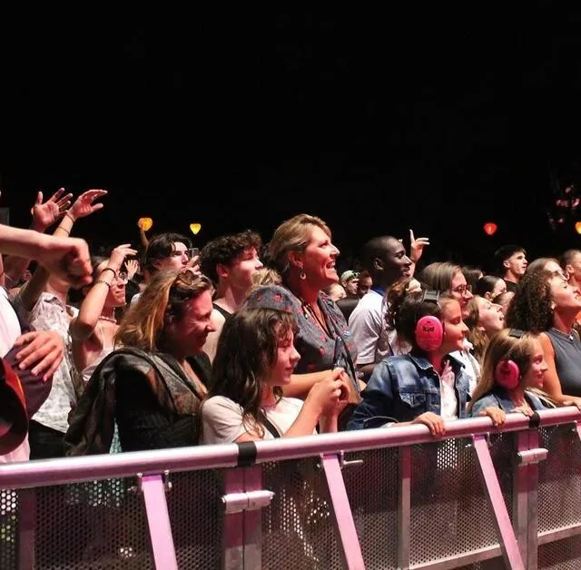 photo le public était à fond face aux naive new beaters.  ©  ouest-france