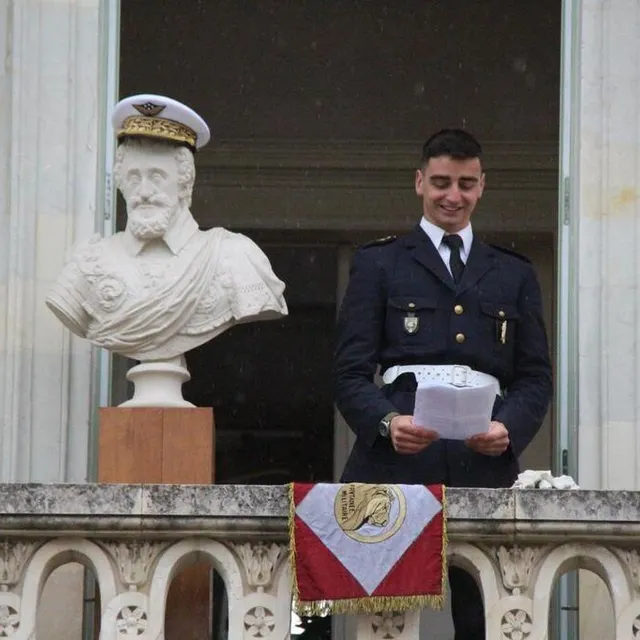 photo stanislas giraud s’est adressé à ses camarades en cour d’honneur.  ©  ouest-france