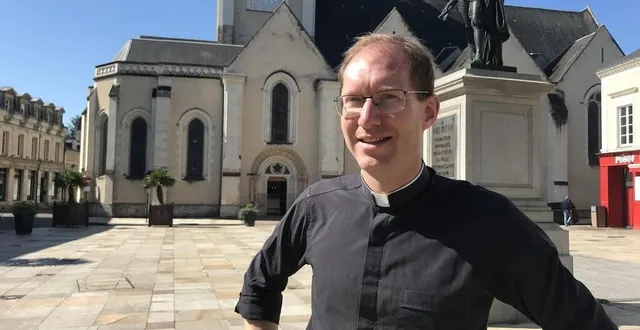 photo  marc isnard, vicaire à la flèche, sera le curé de la suze-sur-sarthe en septembre 2024.  &copy;  le maine libre 