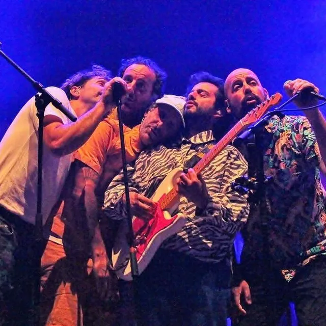 photo les cinq copains de mpl ont fait le spectacle avec plusieurs saynètes humoristiques.  ©  ouest-france