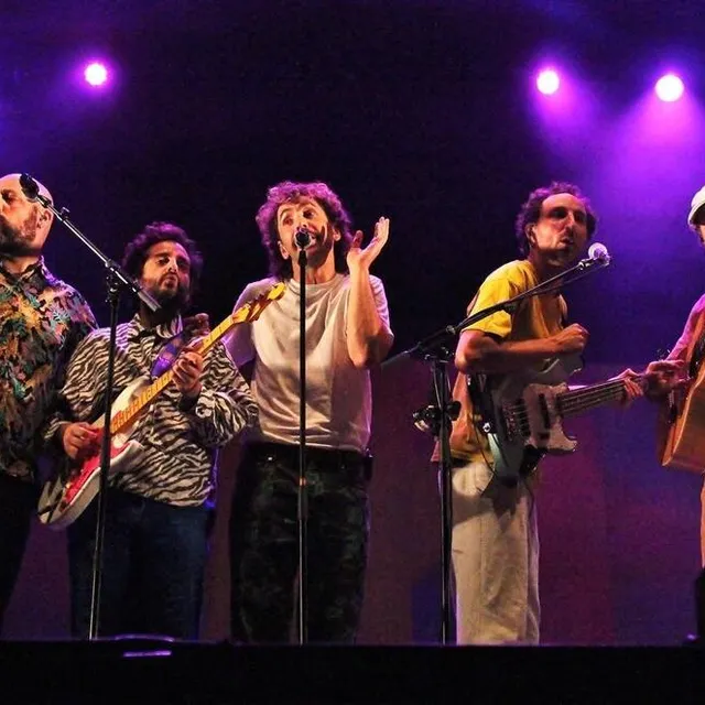 photo le groupe grenoblois mpl au complet sur la grande scène.  ©  ouest-france