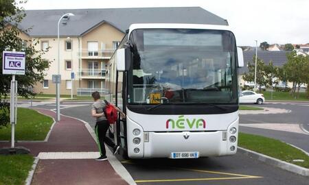 photo Dans le Granvillais (Manche), les familles sont invitées, dès ce début du mois de juillet, à effectuer leurs demandes de transport scolaire. Archives Ouest-France 