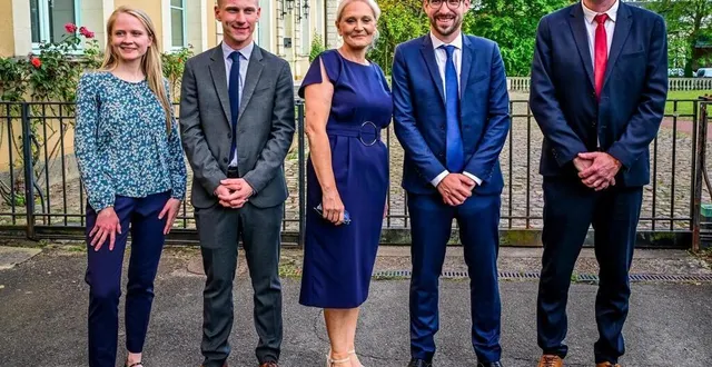 photo  les cinq candidats du rassemblement national seront au second tour.  &copy;  photo le maine libre - yvon loué 