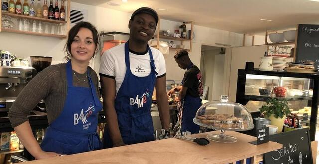 Le nouveau café Dobrée œuvre pour la réinsertion à Nantes - Saint ...